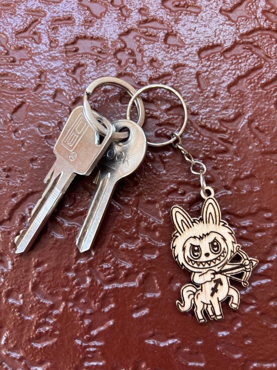 Labubu horoskopa piekariņš "Strēlnieks"